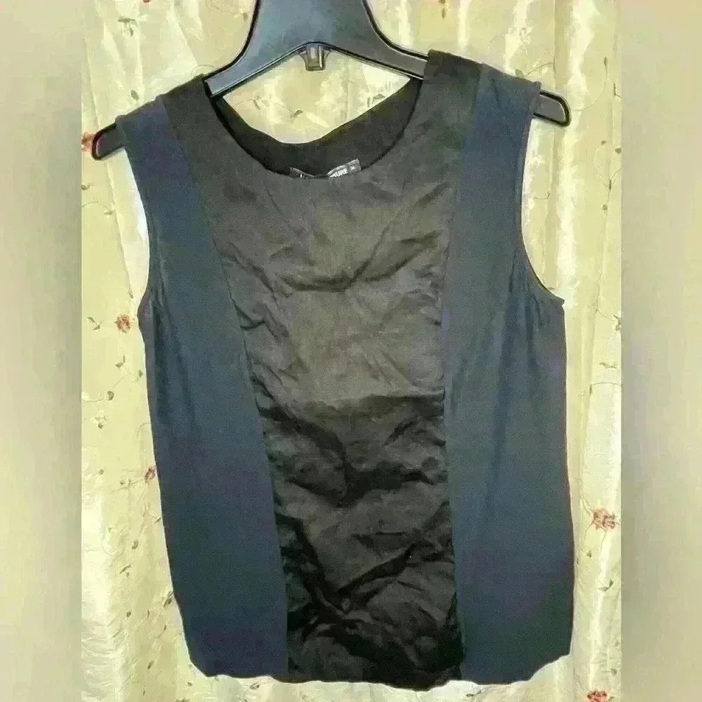 European Culture Black Sleeveless Blouse - NWT -‎ Made in Italy - Size M